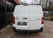 Toyota ProAce 9
