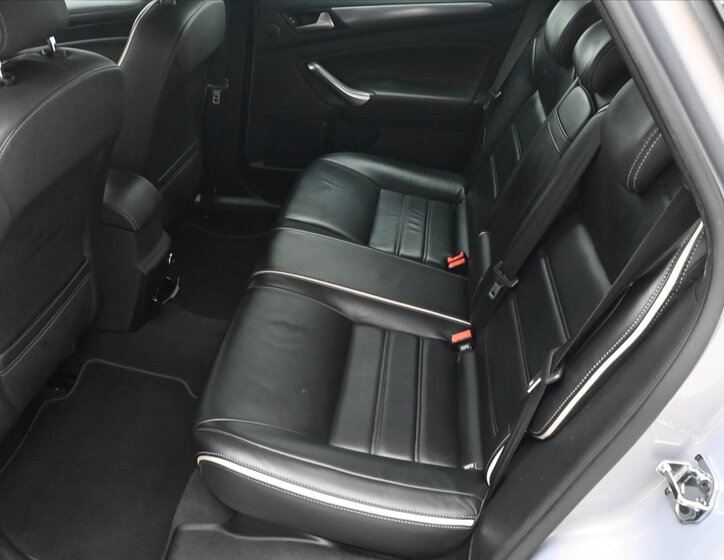 Ford Mondeo Kombi 2,0 l 120 kw