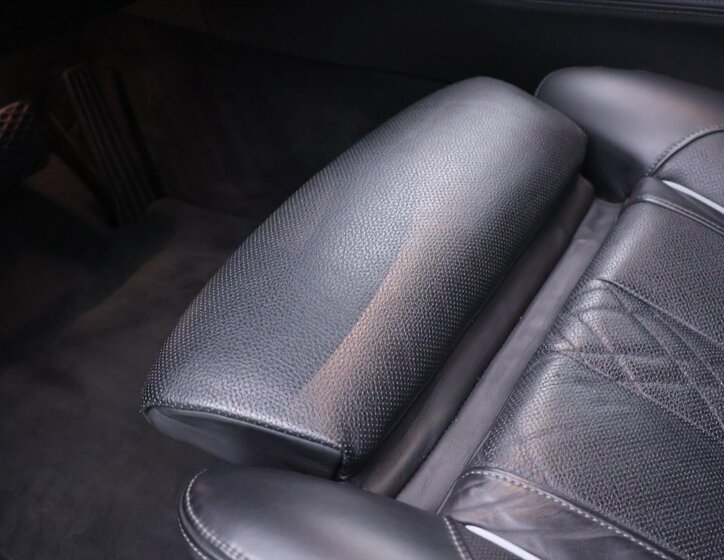 BMW Řada 7 Sedan 4,4 l 330 kw