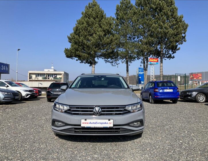 Volkswagen Passat Kombi 2,0 l 90 kw