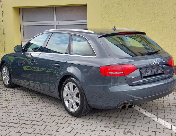 Audi A4 8