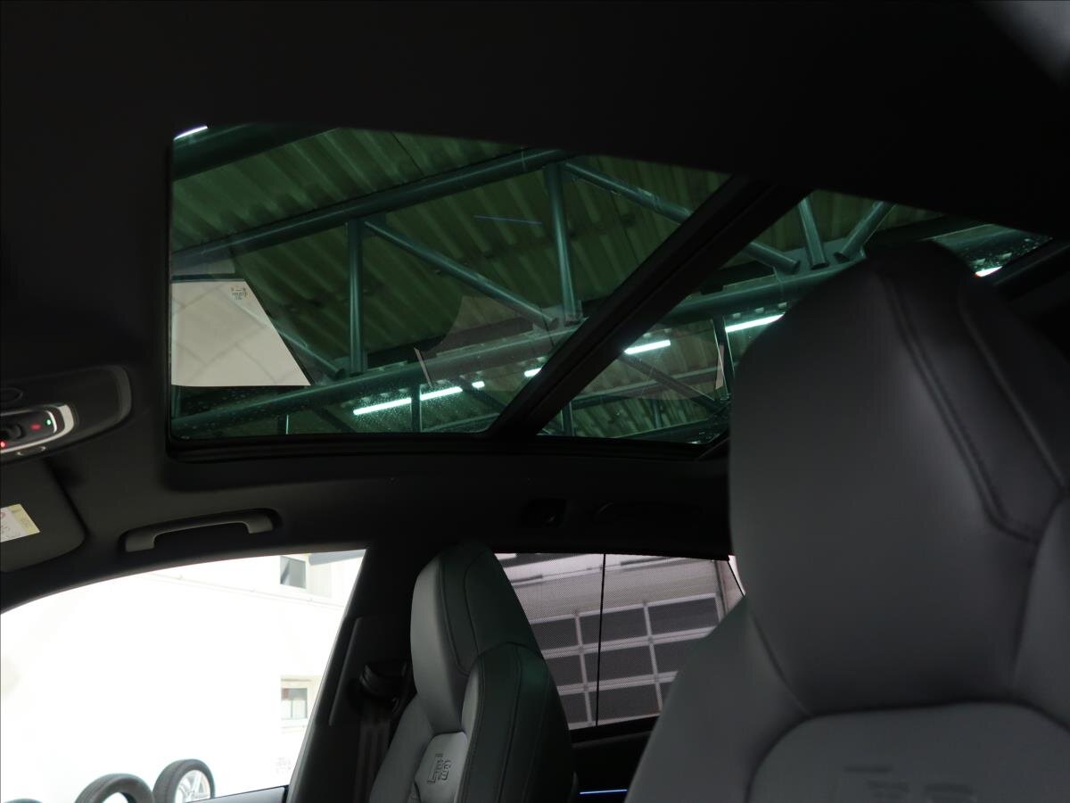 Audi RS Q8 SUV / Terénní 4,0 l 441 kw