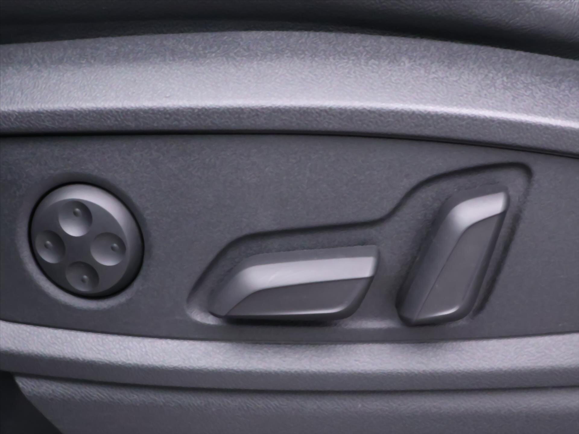 Audi Q5 SUV / Terénní 3,0 l 210 kw