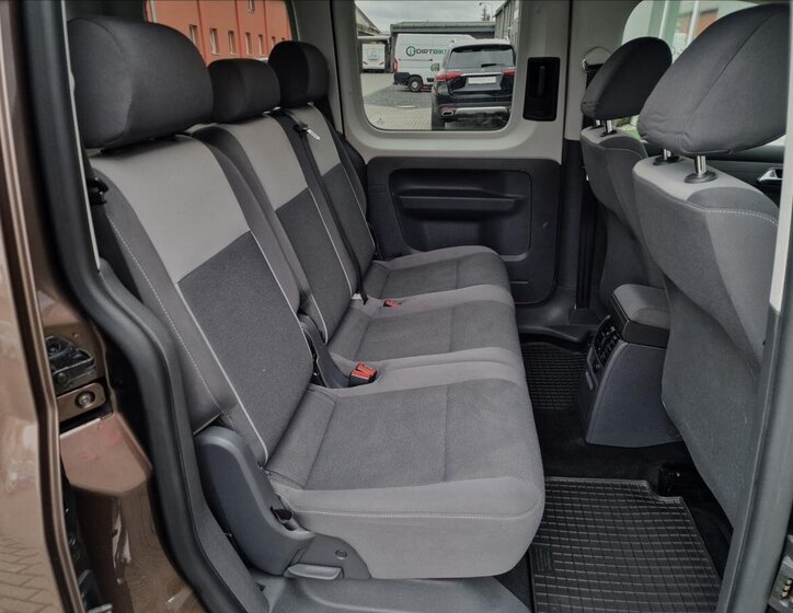 Volkswagen Caddy Kombi 1,6 l 75 kw