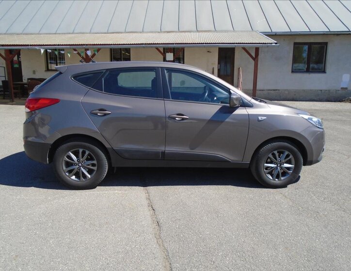 Hyundai ix35 SUV / Terénní 1,6 l 99 kw