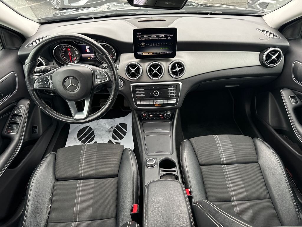 Mercedes-Benz GLA SUV / Terénní 2,1 l 100 kw