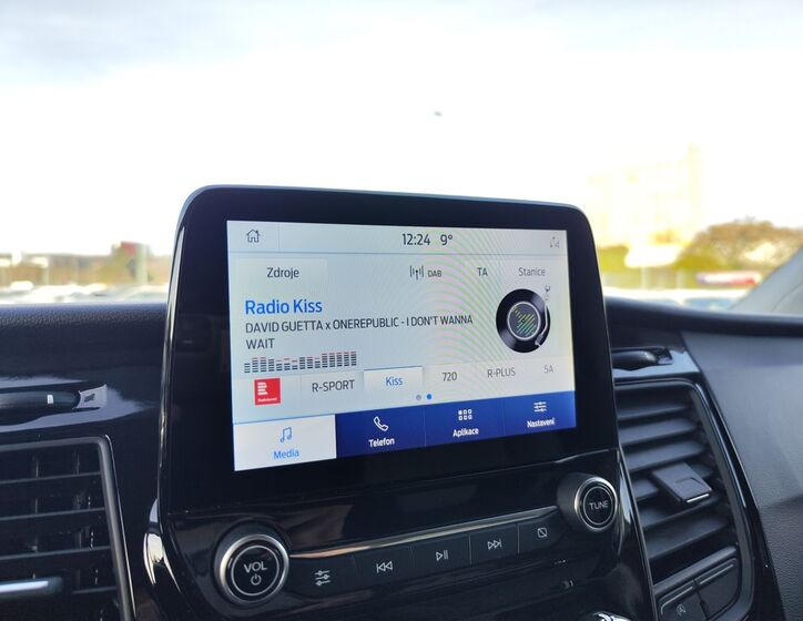 Ford Tourneo Custom 18