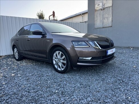 Škoda Octavia Sedan / Limuzína 2,0 l 110 kw