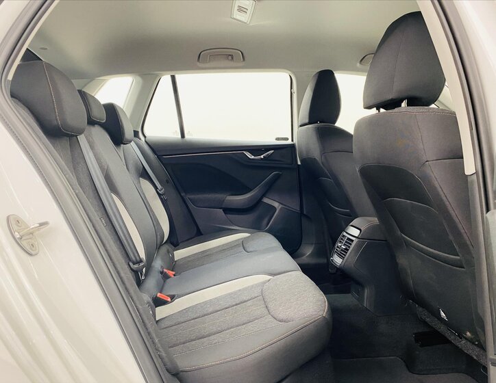 Škoda Kamiq Hatchback 1,5 l 110 kw