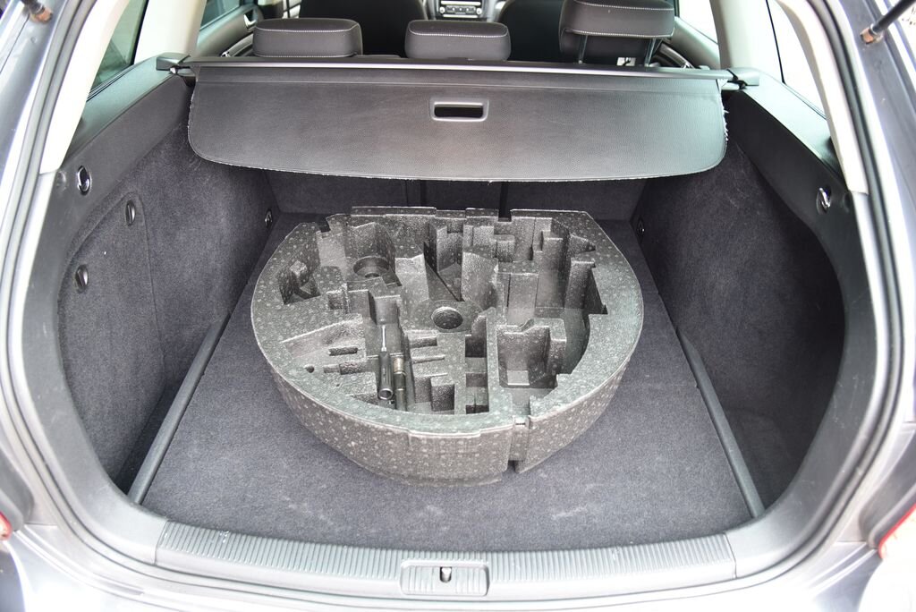 Volkswagen Golf Kombi 1,6 l 77 kw