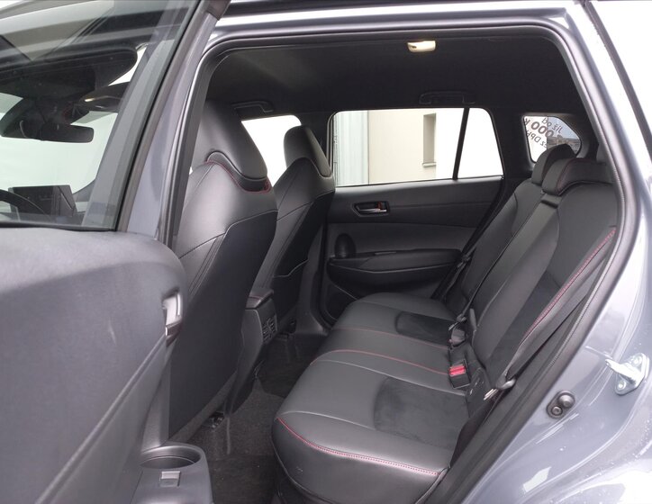 Toyota Corolla Cross CUV / Crossover 2,0 l 98 kw