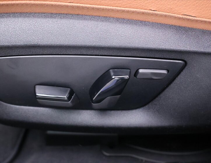 BMW Řada 5 Kombi 2,0 l 120 kw