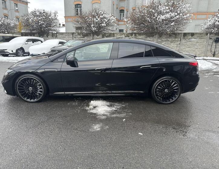 Mercedes-Benz EQE 4