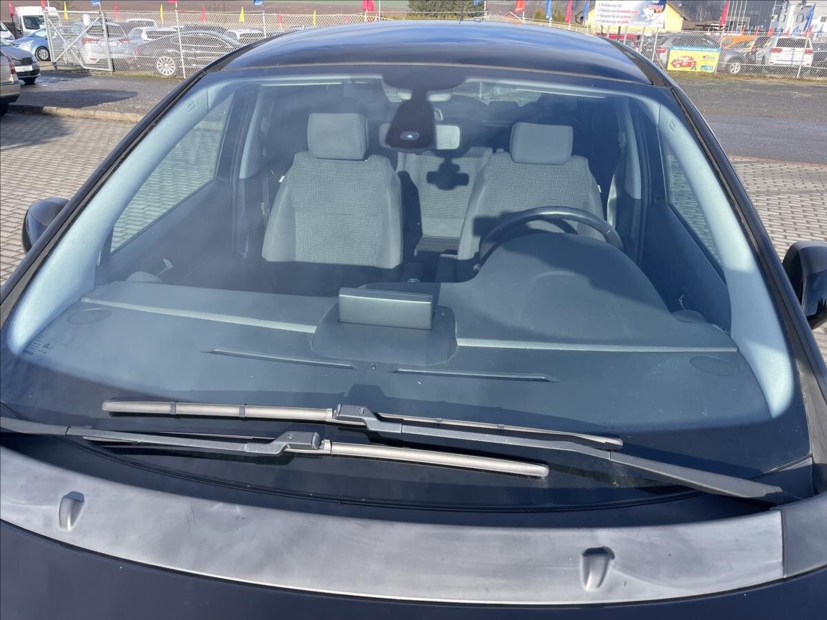 Peugeot 5008 MPV 2,0 l 110 kw