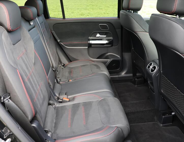 Mercedes-Benz GLB 17