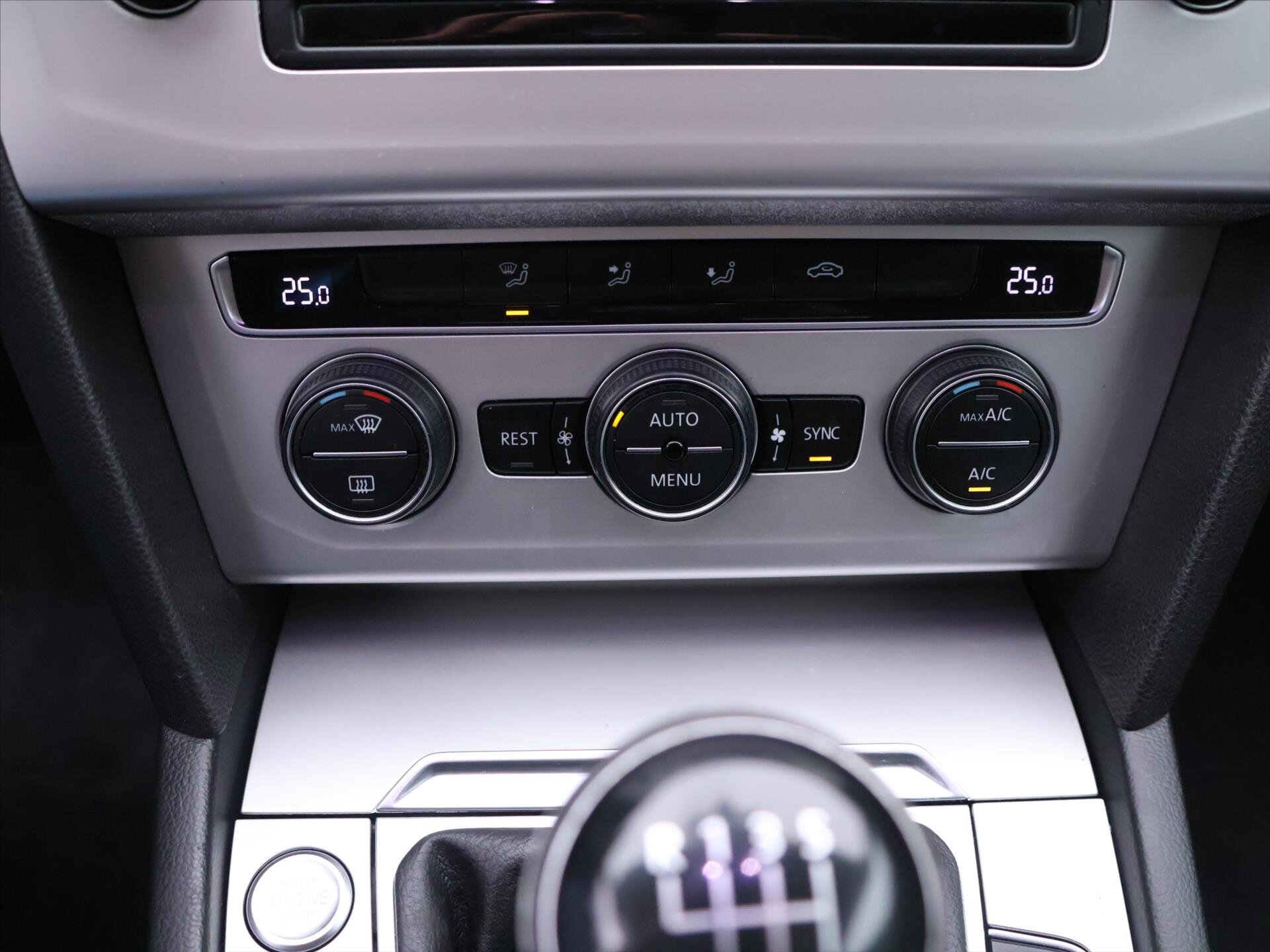 Volkswagen Passat Kombi 1,6 l 88 kw