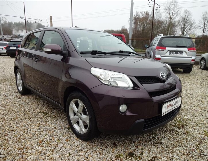 Toyota Urban Cruiser Hatchback 1,3 l 74 kw