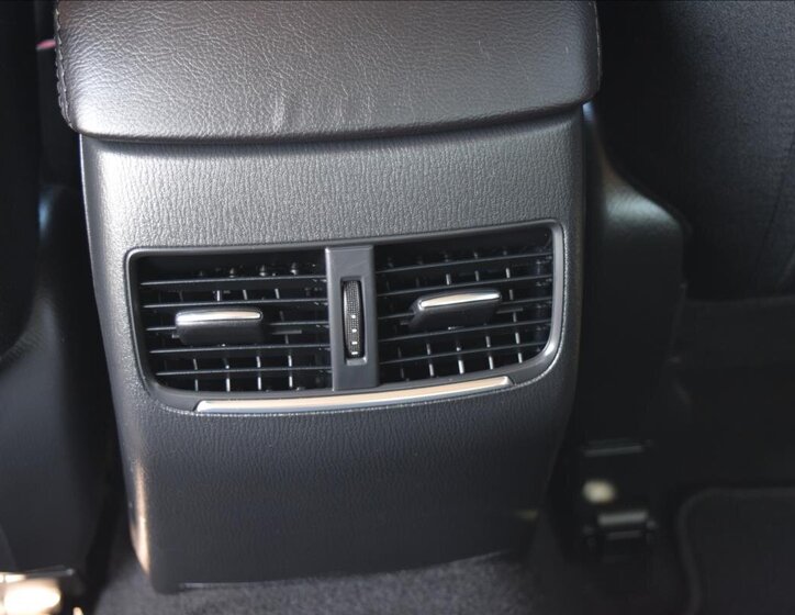 Mazda 6 Sedan / Limuzína 2,5 l 141 kw