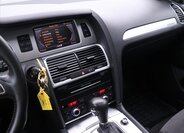Audi Q7 SUV 3,0 l 176 kw