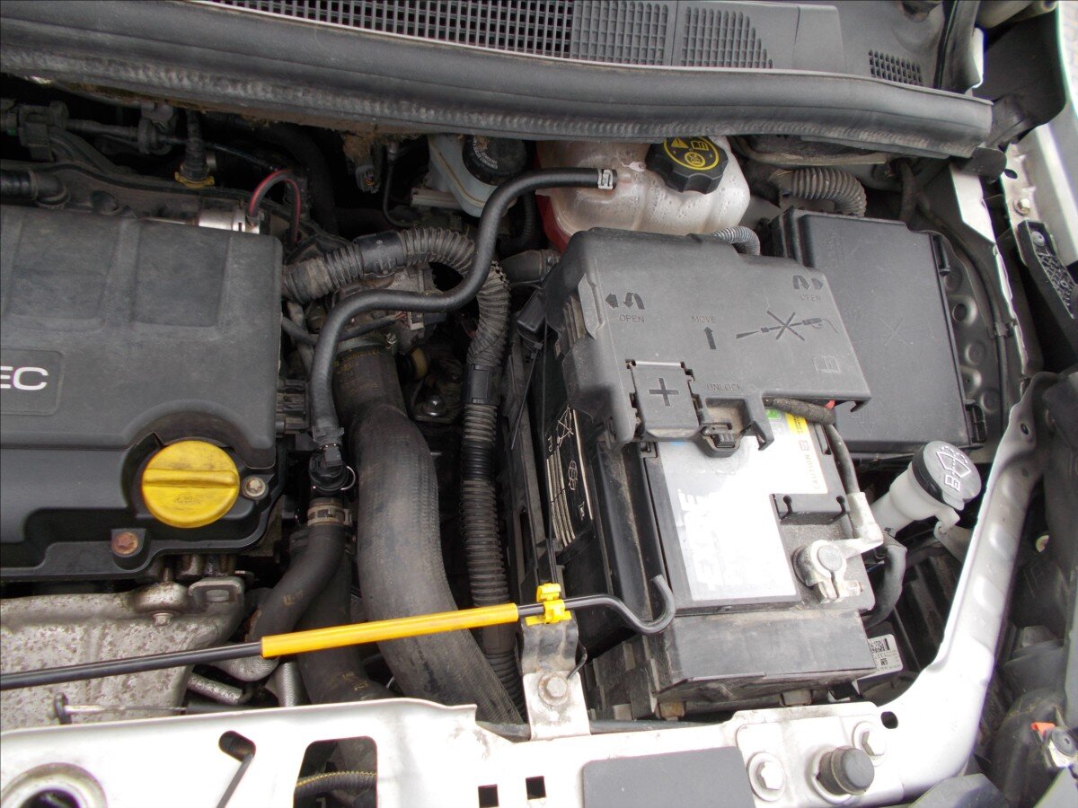 Opel Meriva MPV 1,4 l 88 kw