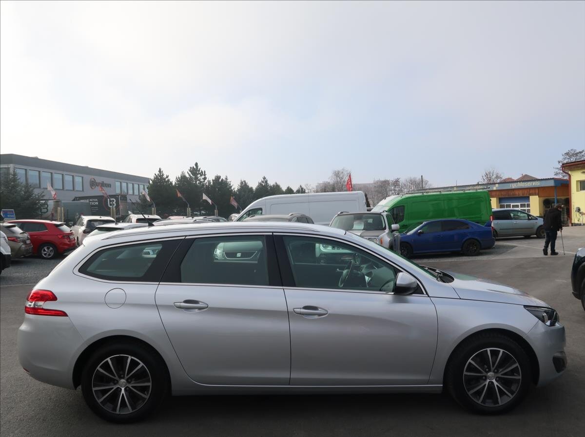 Peugeot 308 Kombi 2,0 l 110 kw