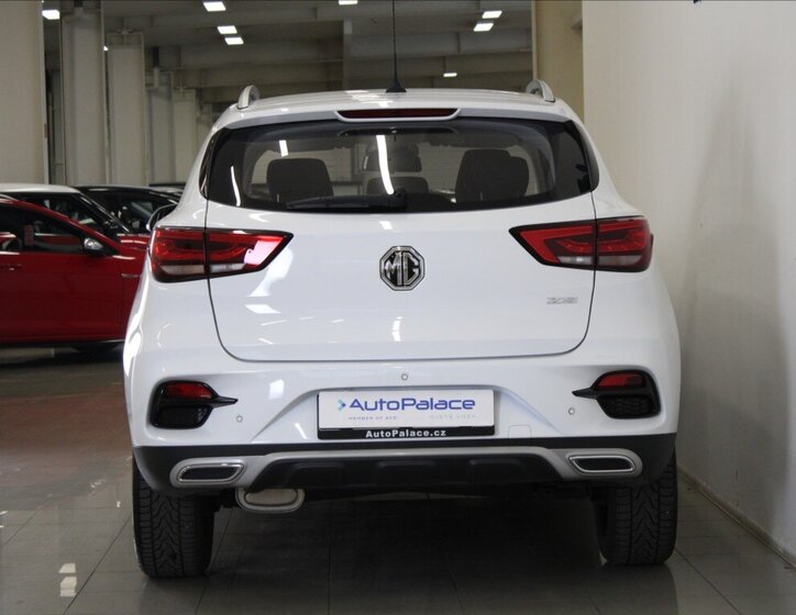 MG ZS SUV / Terénní 1,5 l 78 kw