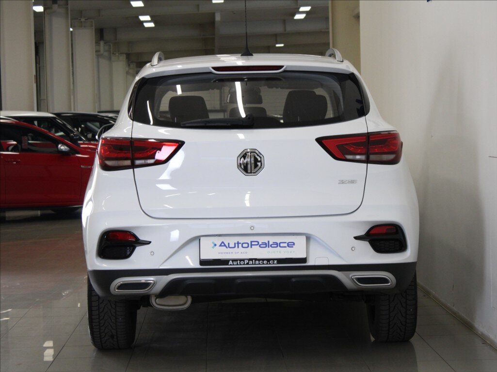 MG ZS SUV / Terénní 1,5 l 78 kw