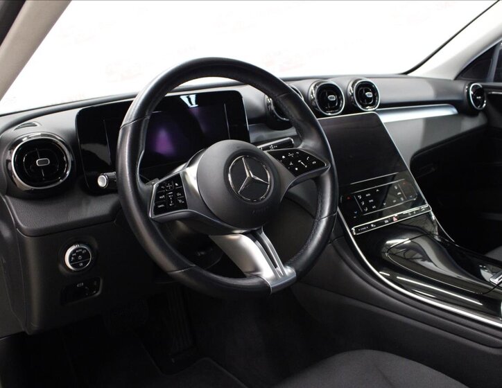 Mercedes-Benz Třídy C Kombi 2,0 l 120 kw