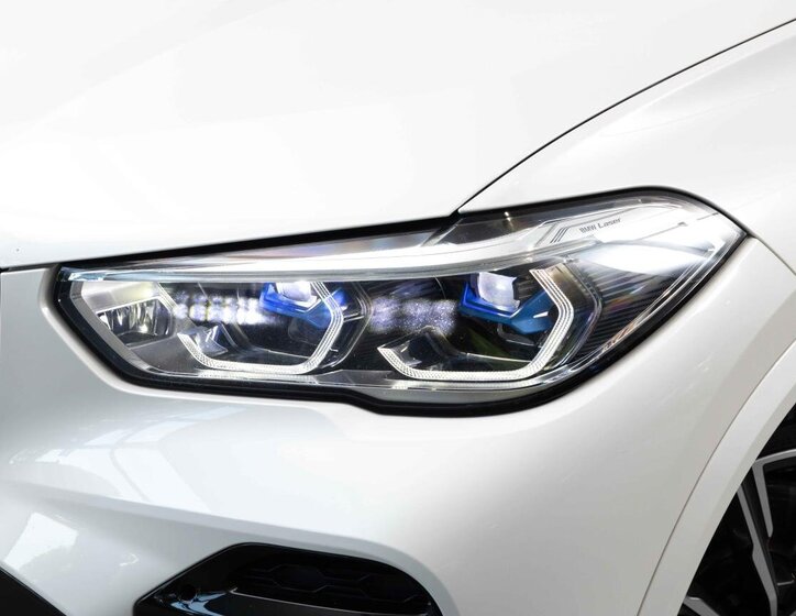 BMW X5 SUV / Terénní 3,0 l 250 kw
