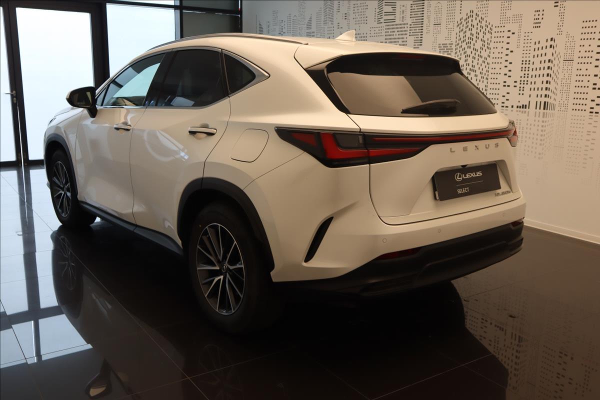 Lexus NX 450h+