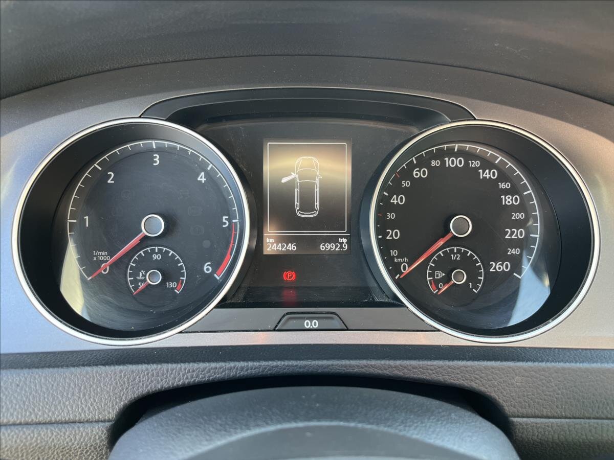 Volkswagen Golf Kombi 1,6 l 81 kw