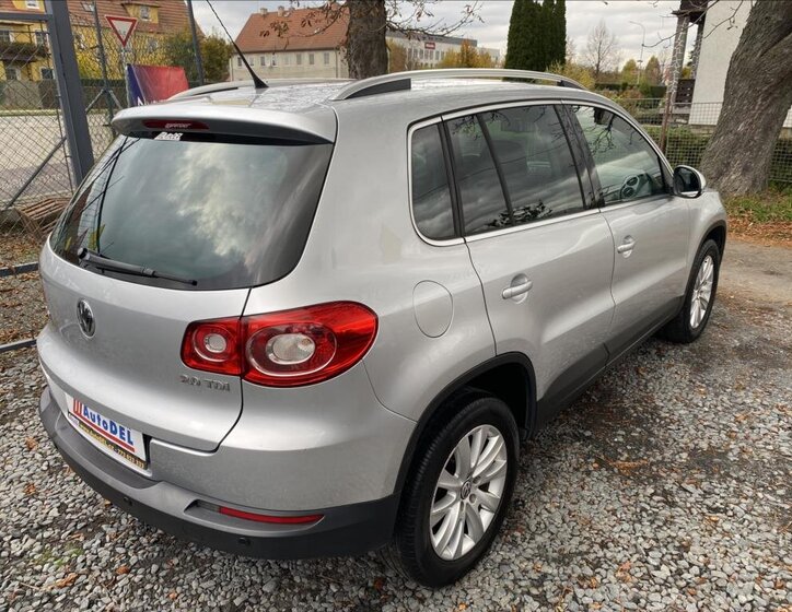 Volkswagen Tiguan SUV 2,0 l 103 kw