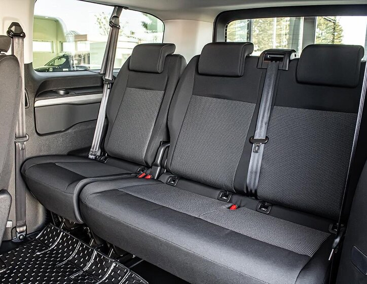 Peugeot Traveller MPV 2,0 l 130 kw