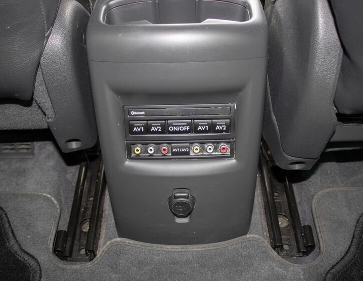 Peugeot 5008 SUV / Terénní 2,0 l 110 kw