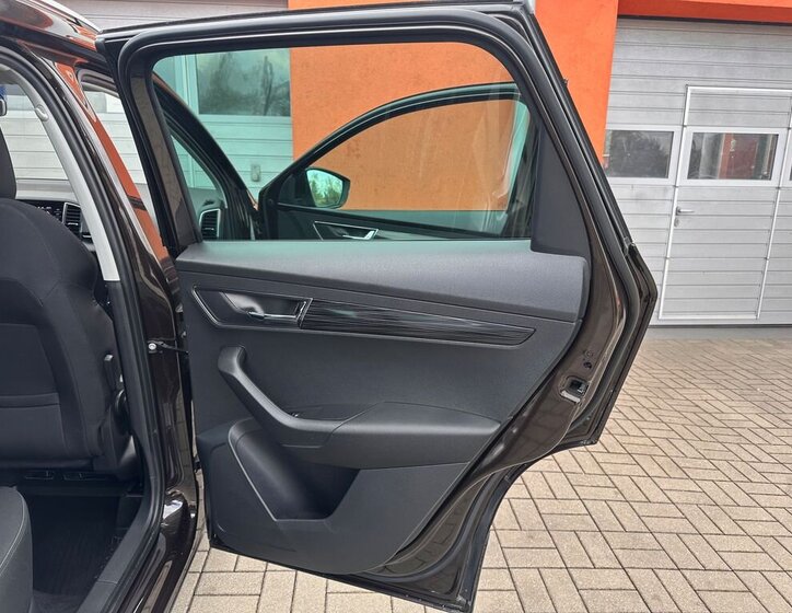 Škoda Karoq SUV / Terénní 2,0 l 110 kw