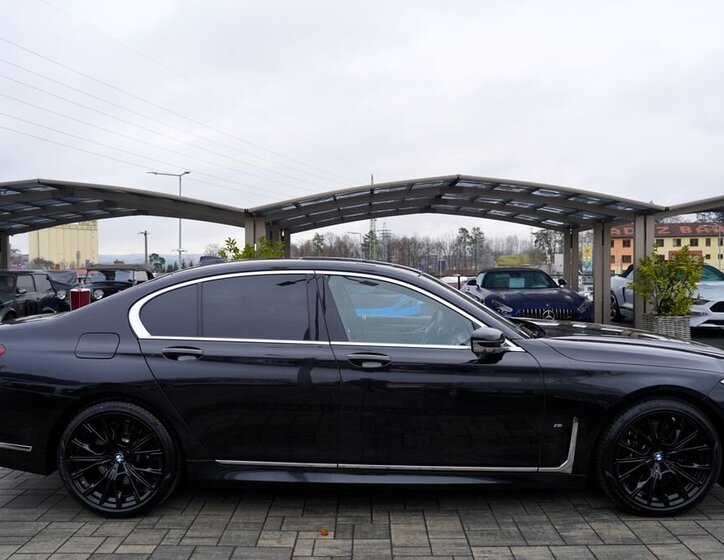 BMW Řada 7 Sedan 3,0 l 250 kw