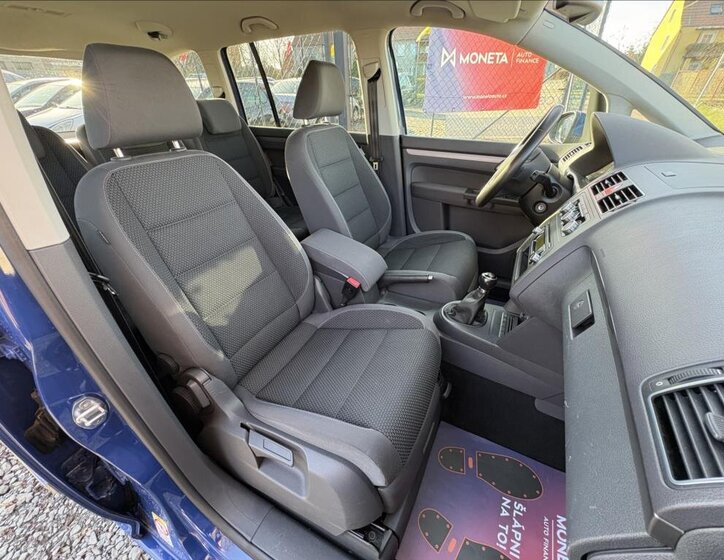 Volkswagen Touran 29