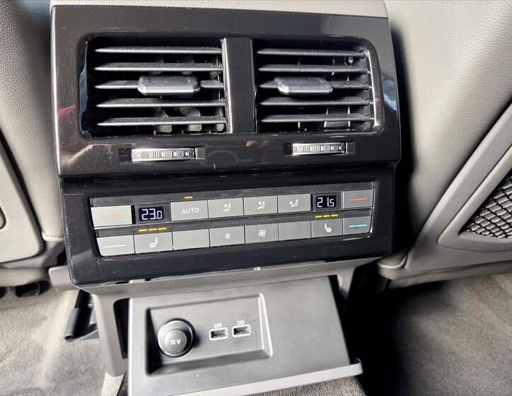 Volkswagen Touareg SUV 3,0 l 210 kw