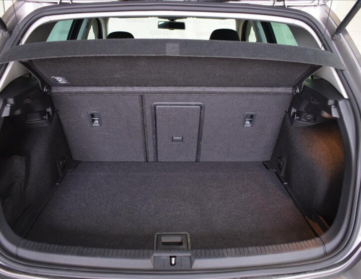 Volkswagen Golf Hatchback 1,4 l 90 kw