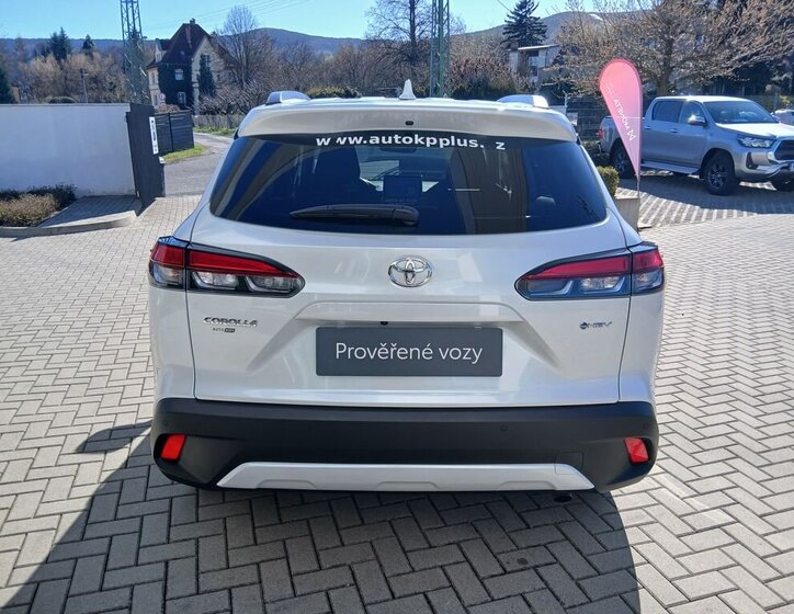 Toyota Corolla Cross SUV / Terénní 2,0 l 112 kw