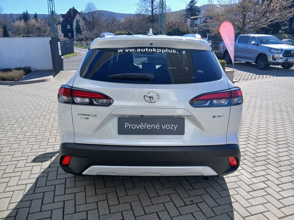 Toyota Corolla Cross SUV / Terénní 2,0 l 112 kw