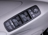 Mercedes-Benz Třídy M SUV 3,2 l 165 kw