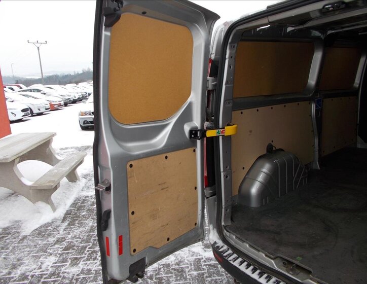 Ford Transit Custom 19