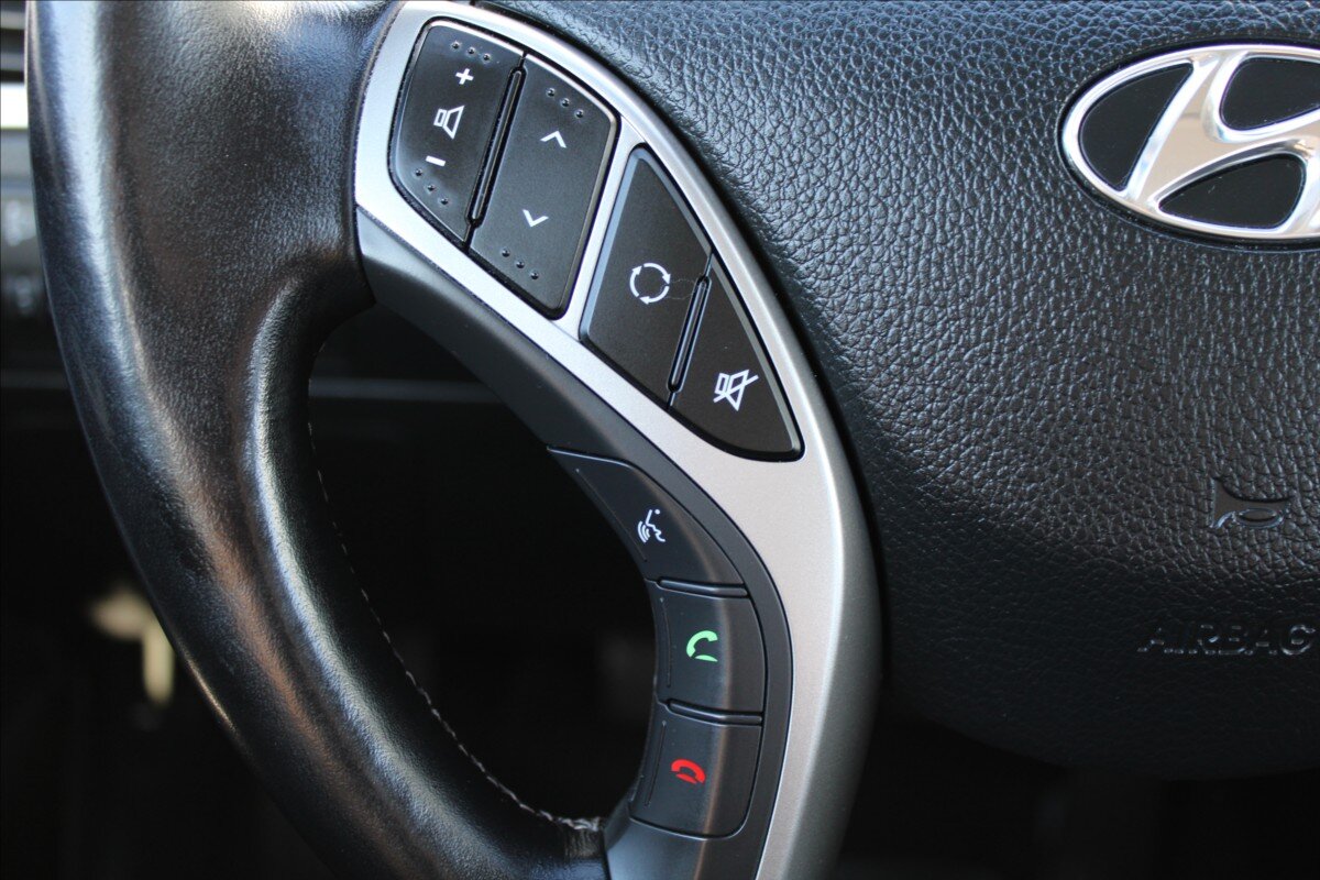 Hyundai i30 Kombi 1,6 l 99 kw