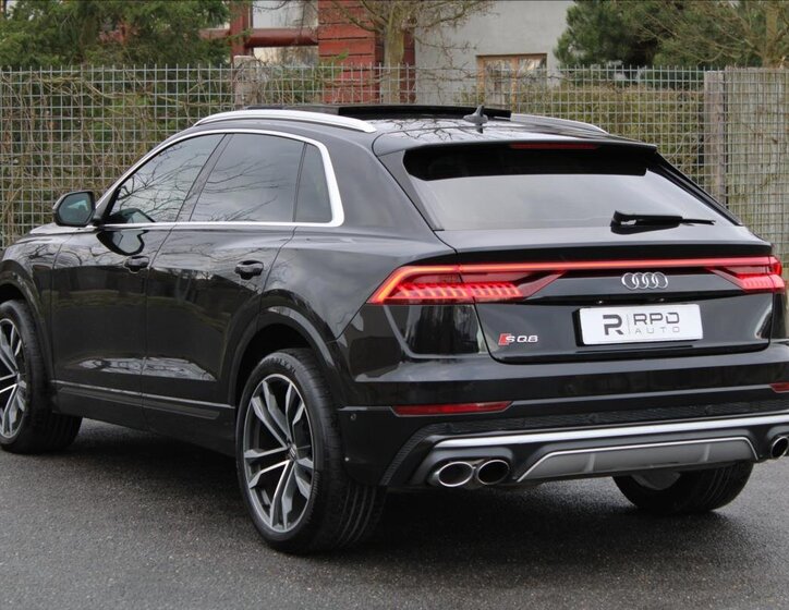 Audi SQ8 47