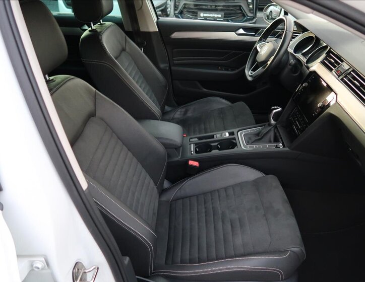 Volkswagen Passat 14