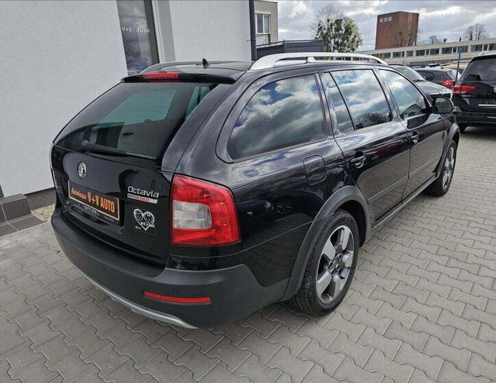 Škoda Octavia Kombi 2,0 l 103 kw