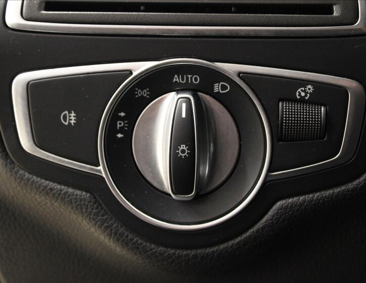 Mercedes-Benz Třídy C Kombi 2,0 l 135 kw