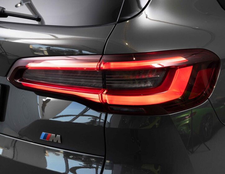 BMW X5 SUV / Terénní 4,4 l 390 kw