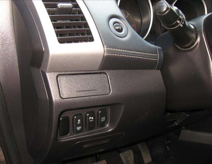 Mitsubishi Outlander 30